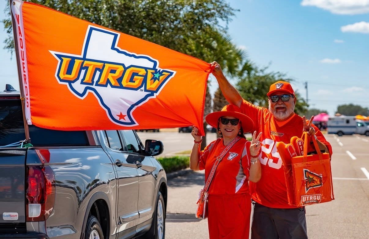 North & South Tailgate Lots - Full Season